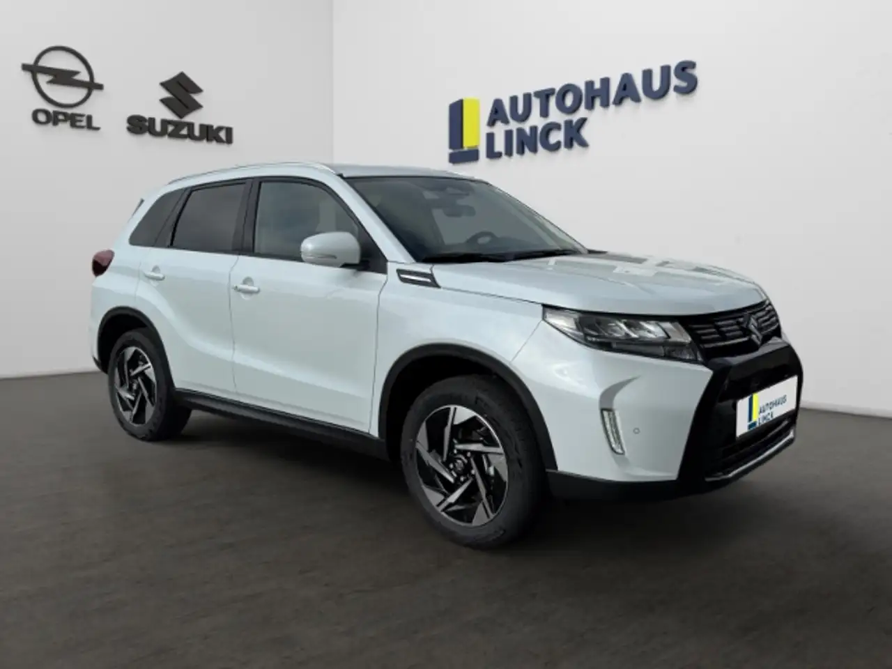 Suzuki Vitara 1.5 Hybrid Comfort+ Allgrip +Navi+Keyless+Schiebed 3