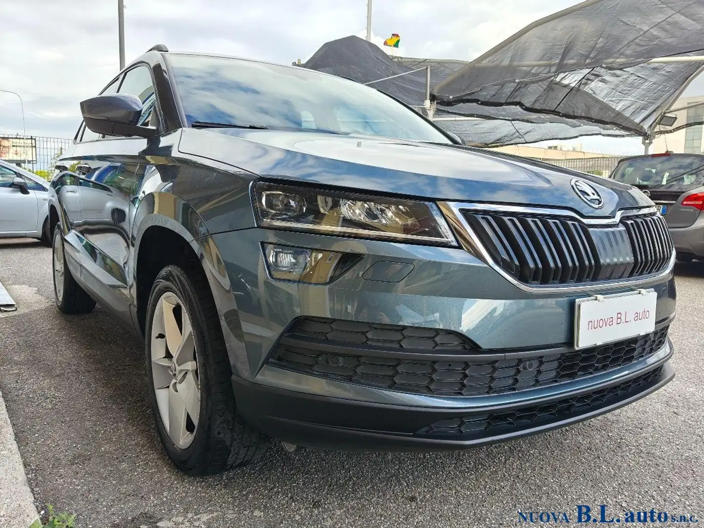 Skoda Karoq 1.6 TDI SCR DSG Executive Grigio - 1
