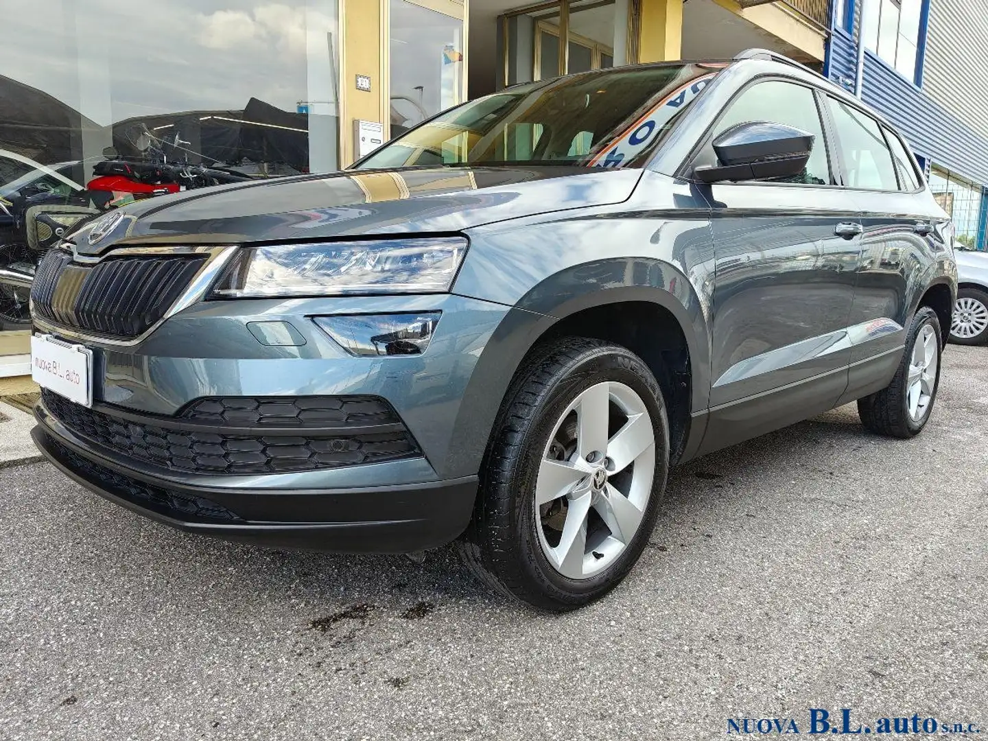 Skoda Karoq 1.6 TDI SCR DSG Executive Grigio - 2