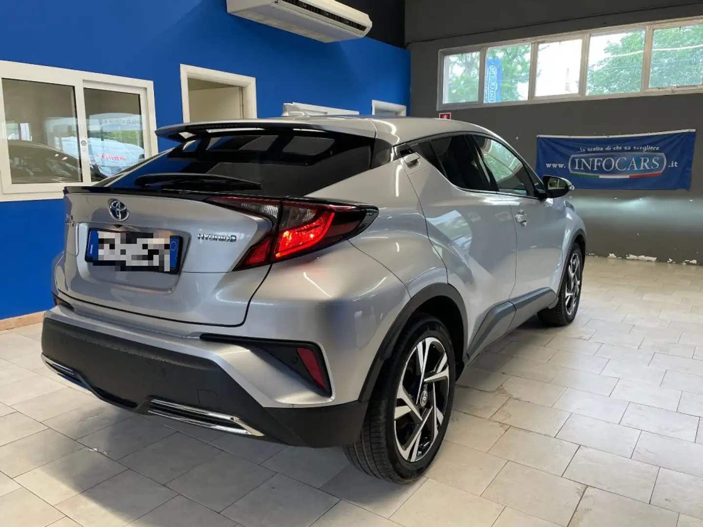 Toyota C-HR 2.0 Full-Hybrid PROMO (184 cv) E-CVT Morebusiness Silver - 2