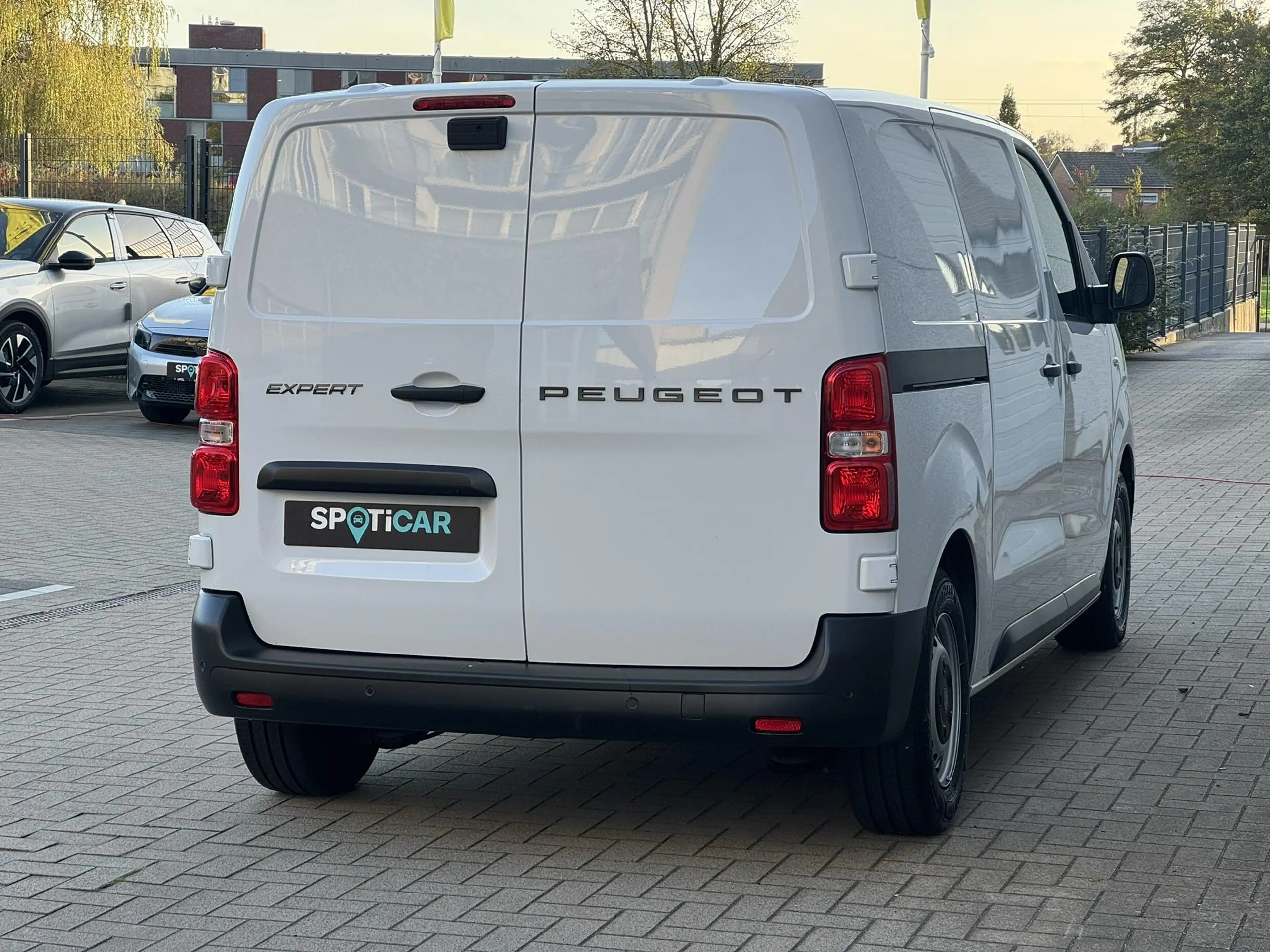 Peugeot Expert 1.5TD 120PK L2 GPS/CAMERA/VLOER&WANDEN — photo 7
