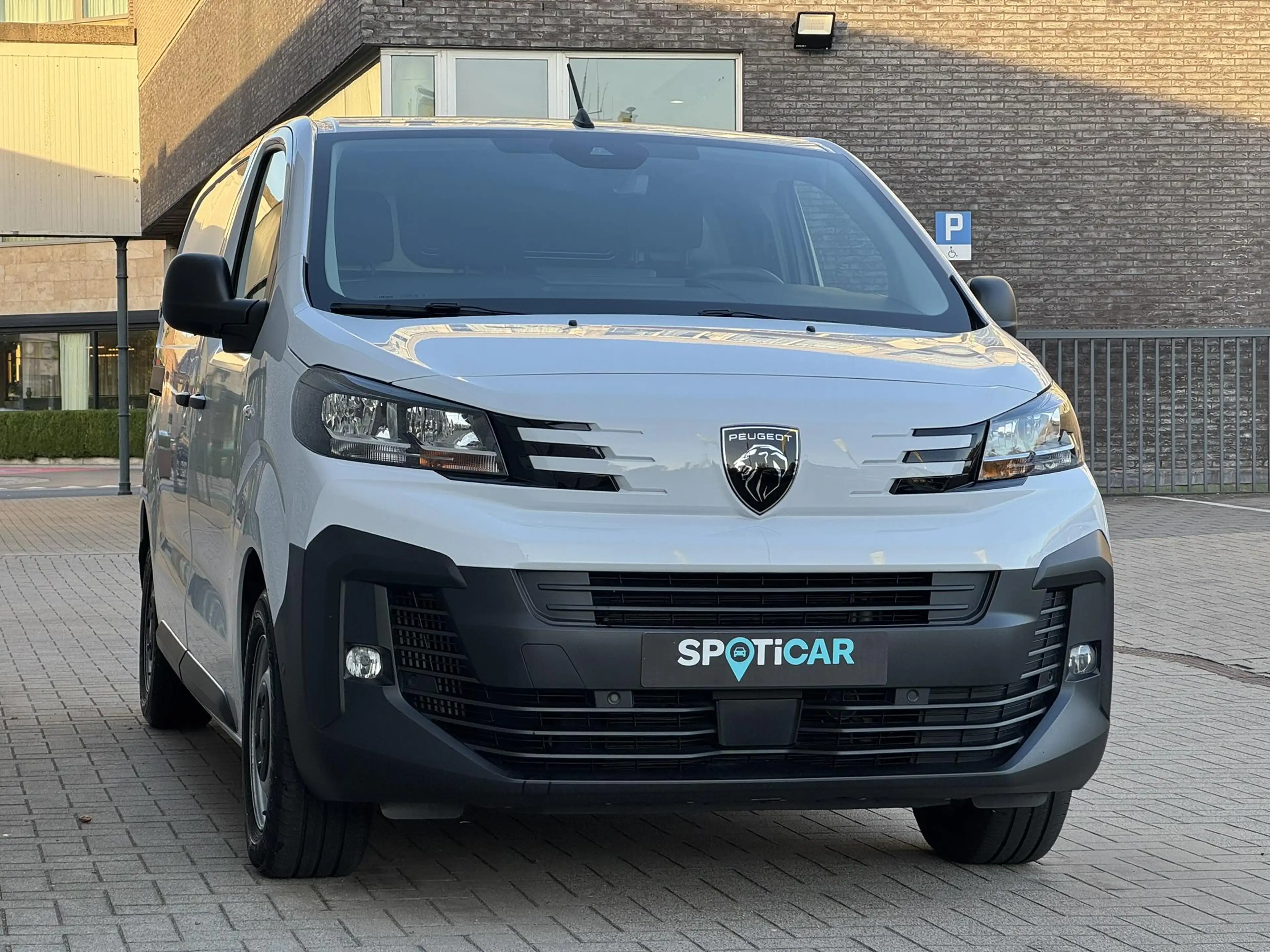 Peugeot Expert 1.5TD 120PK L2 GPS/CAMERA/VLOER&WANDEN — photo 8