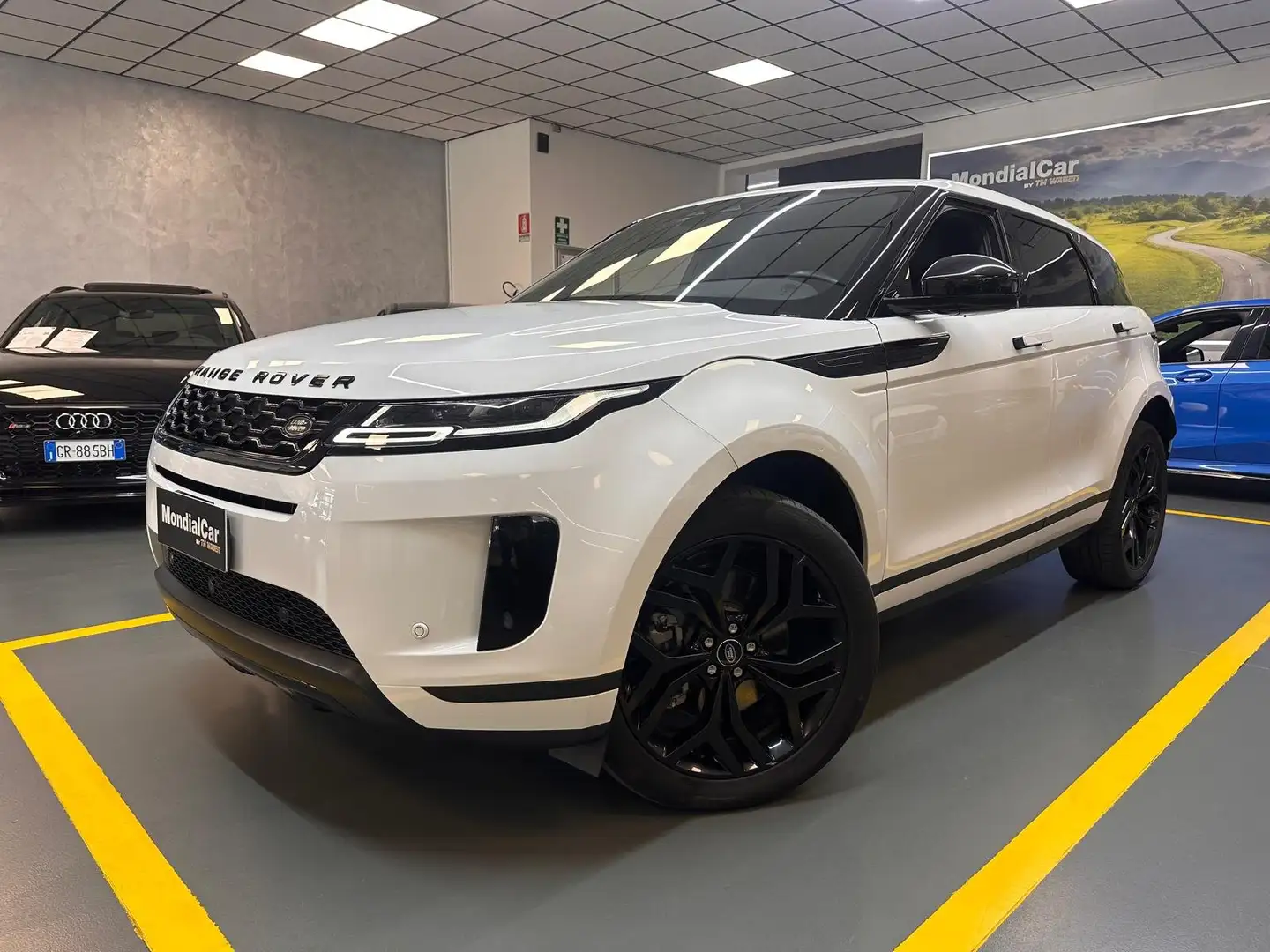 Land Rover Range Rover Evoque 2.0d i4 mhev R-Dynamic HSE awd 163cv auto IVA ESP. Bianco - 1