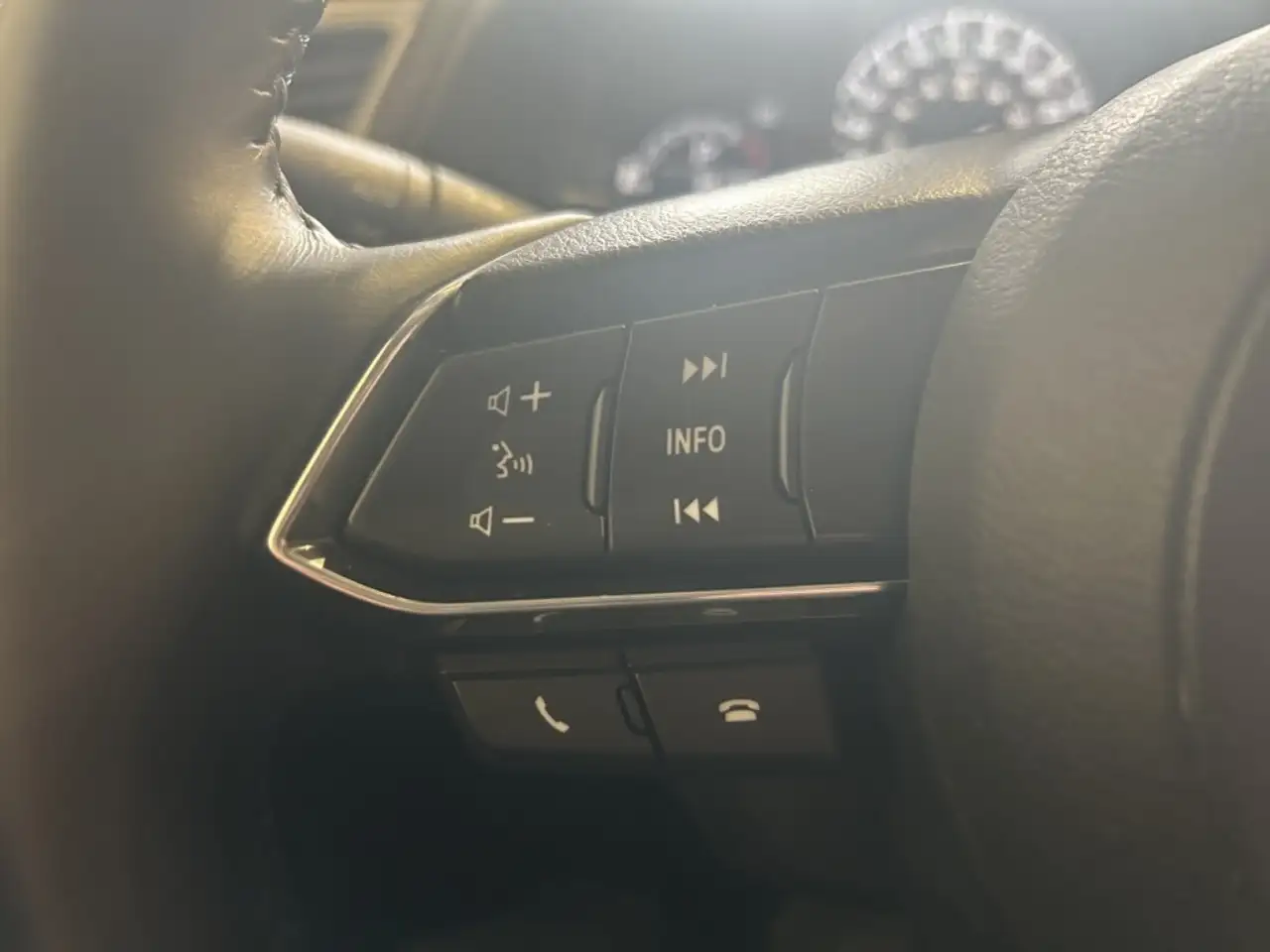 Mazda 3 снимка Mazda 3