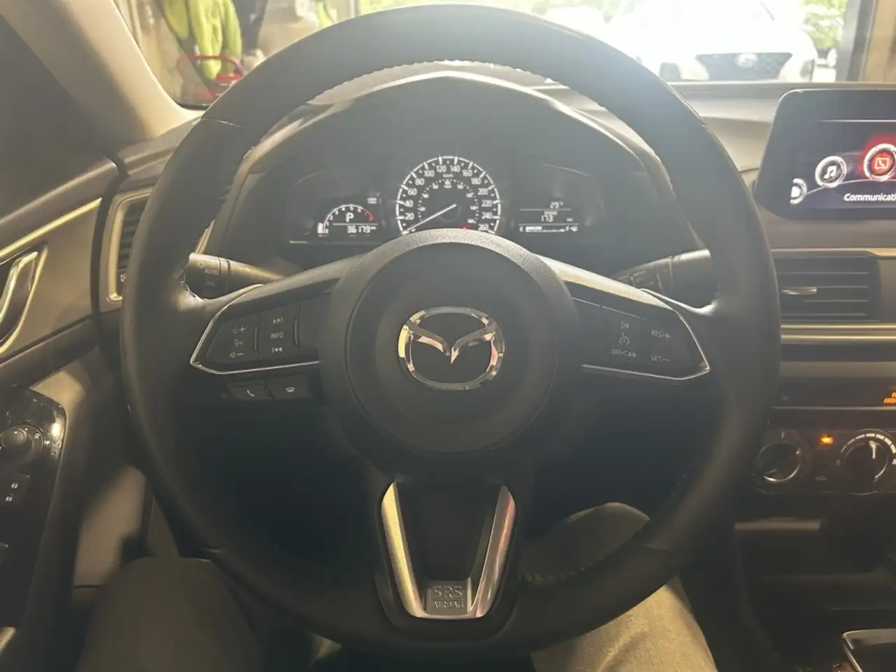 Mazda 3 снимка Mazda 3