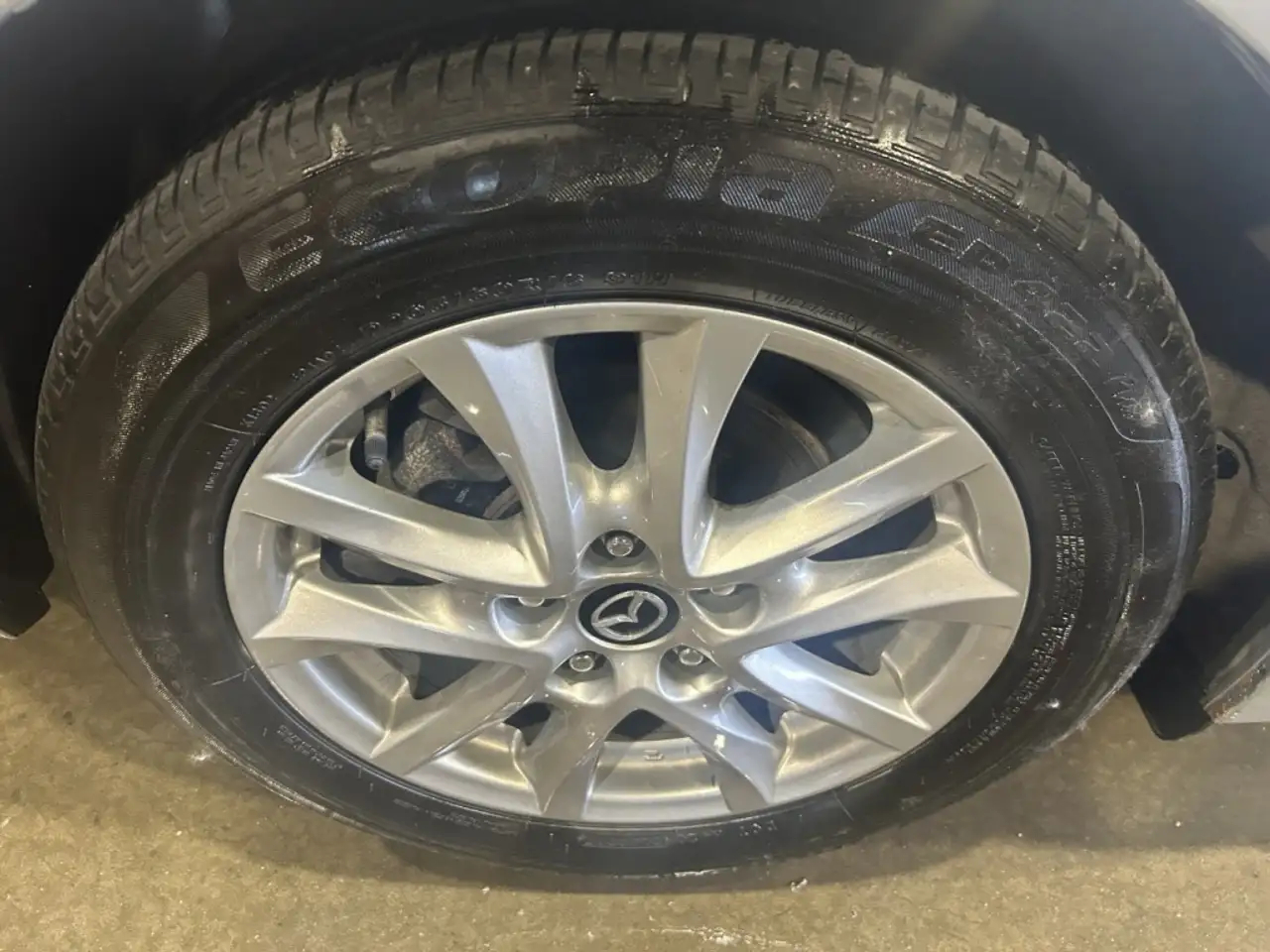 Mazda 3 снимка Mazda 3