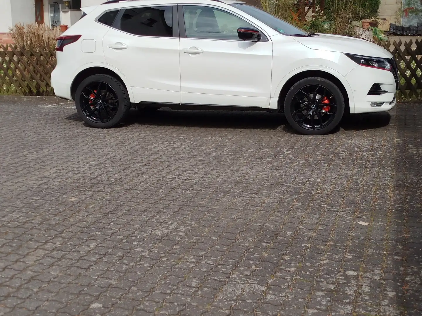 Nissan Qashqai 1.3 DIG-T DCT N-TEC - 1