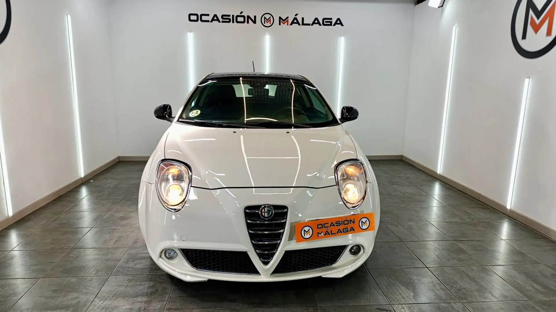 Alfa Romeo MiTo 1.3JTDm S&S Distinctive 95 Béžová - 2