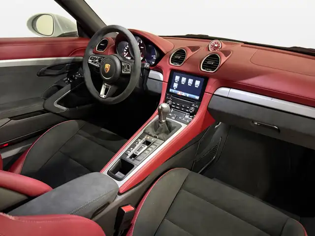 Porsche Boxster view 11