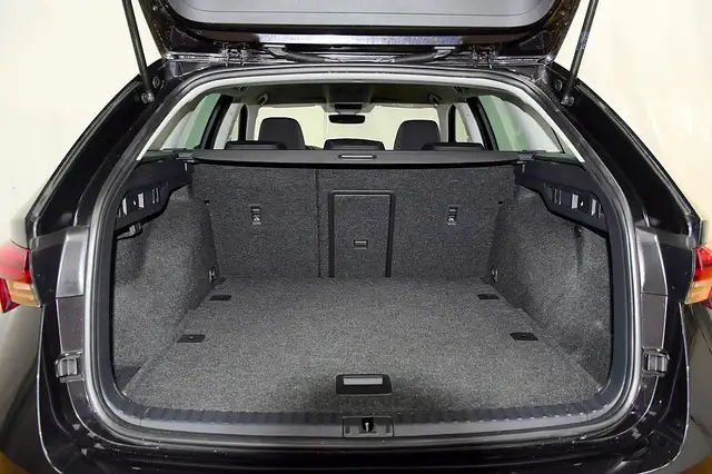Skoda Octavia view 21