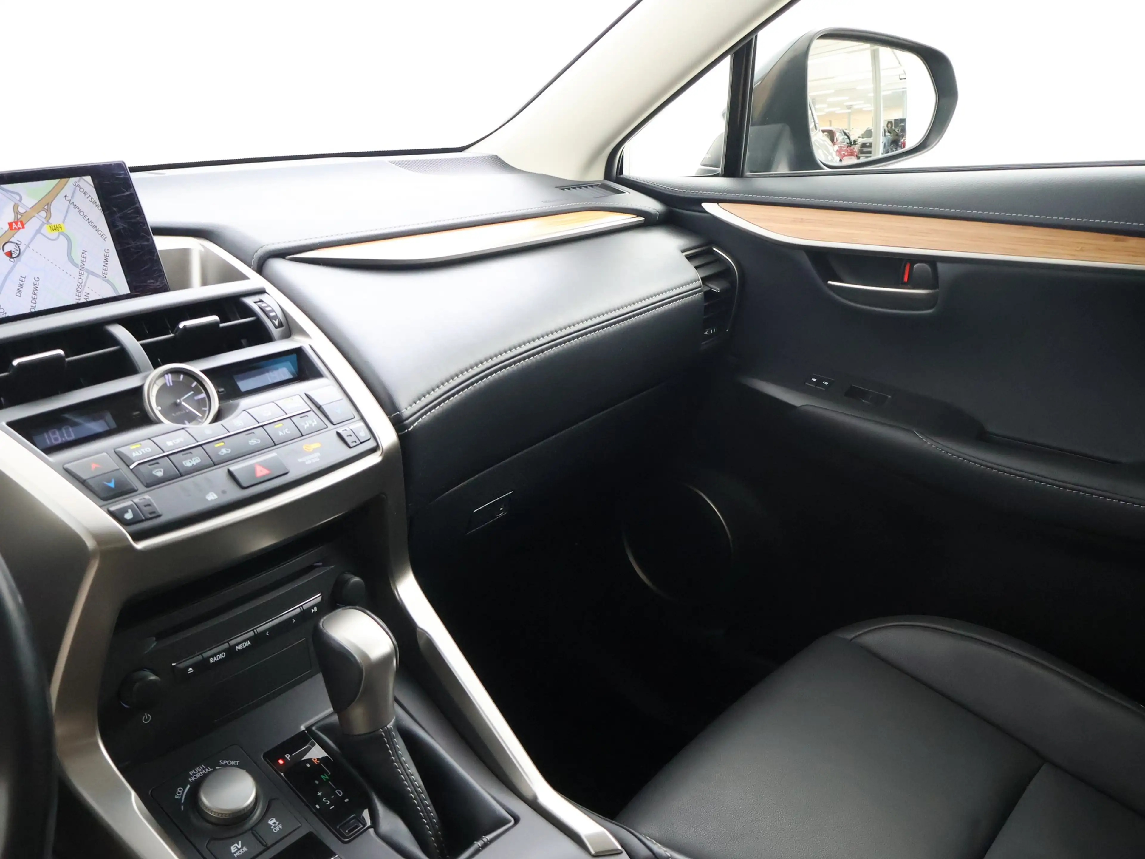 Lexus NX 300h AWD 25th Edition | Dealer Onderhouden | Lederen be — photo 9