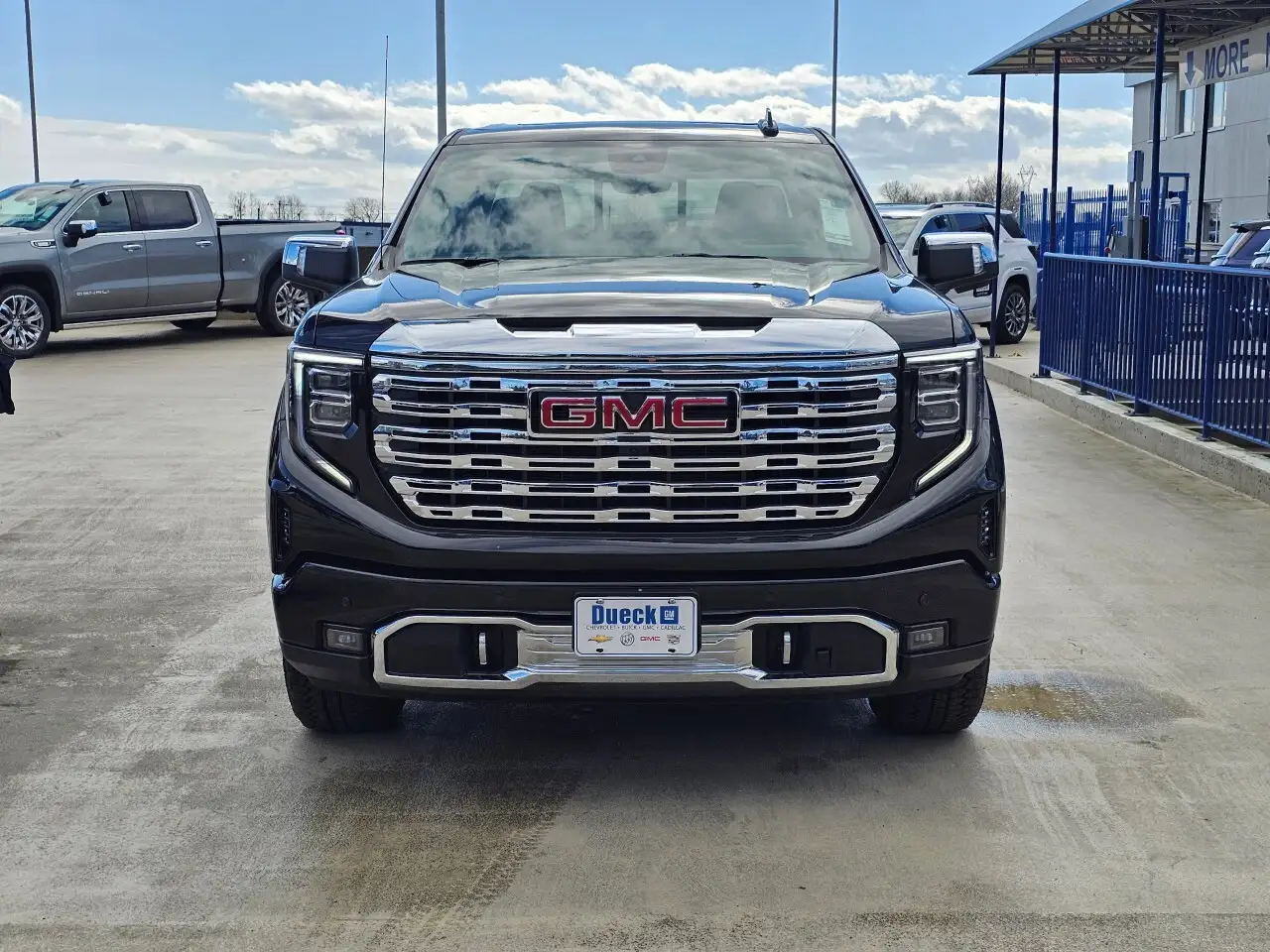 GMC Sierra 1500 снимка GMC Sierra 1500