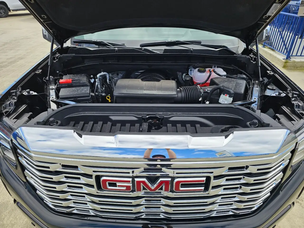 GMC Sierra 1500 снимка GMC Sierra 1500