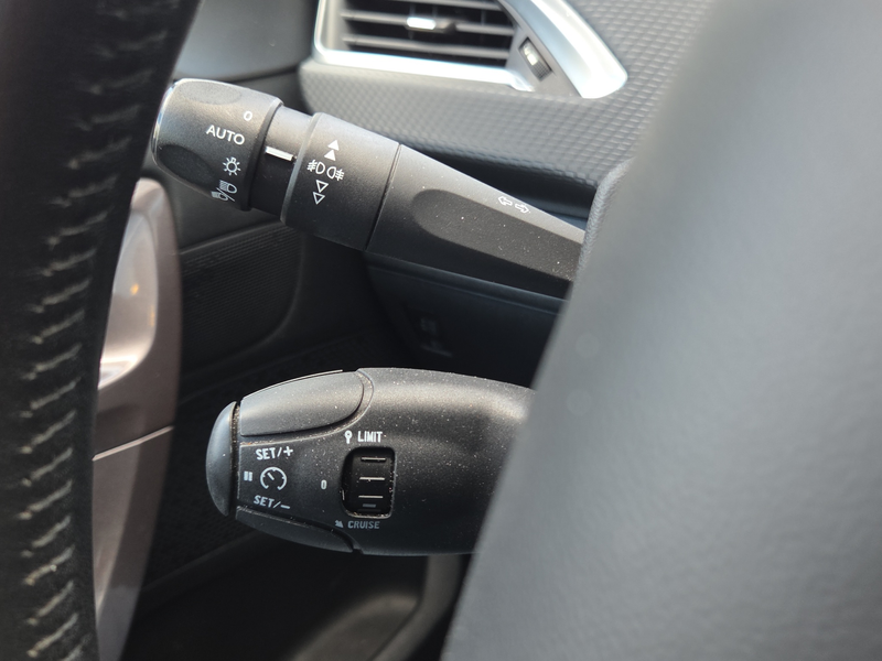 Peugeot 2008 1.2 VTi Active Full map navigatie | Parkeersensore — photo 12