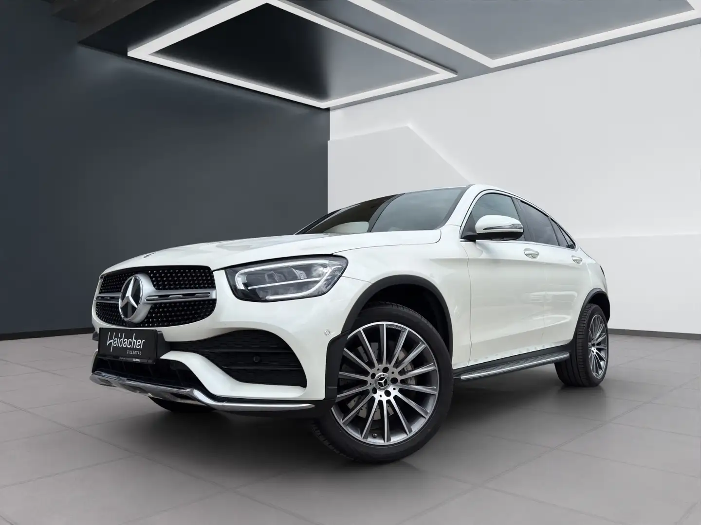 Mercedes-Benz GLC 300 e 4MATIC Coupé Shz Distr Ambi AMG eHeck Weiß - 2
