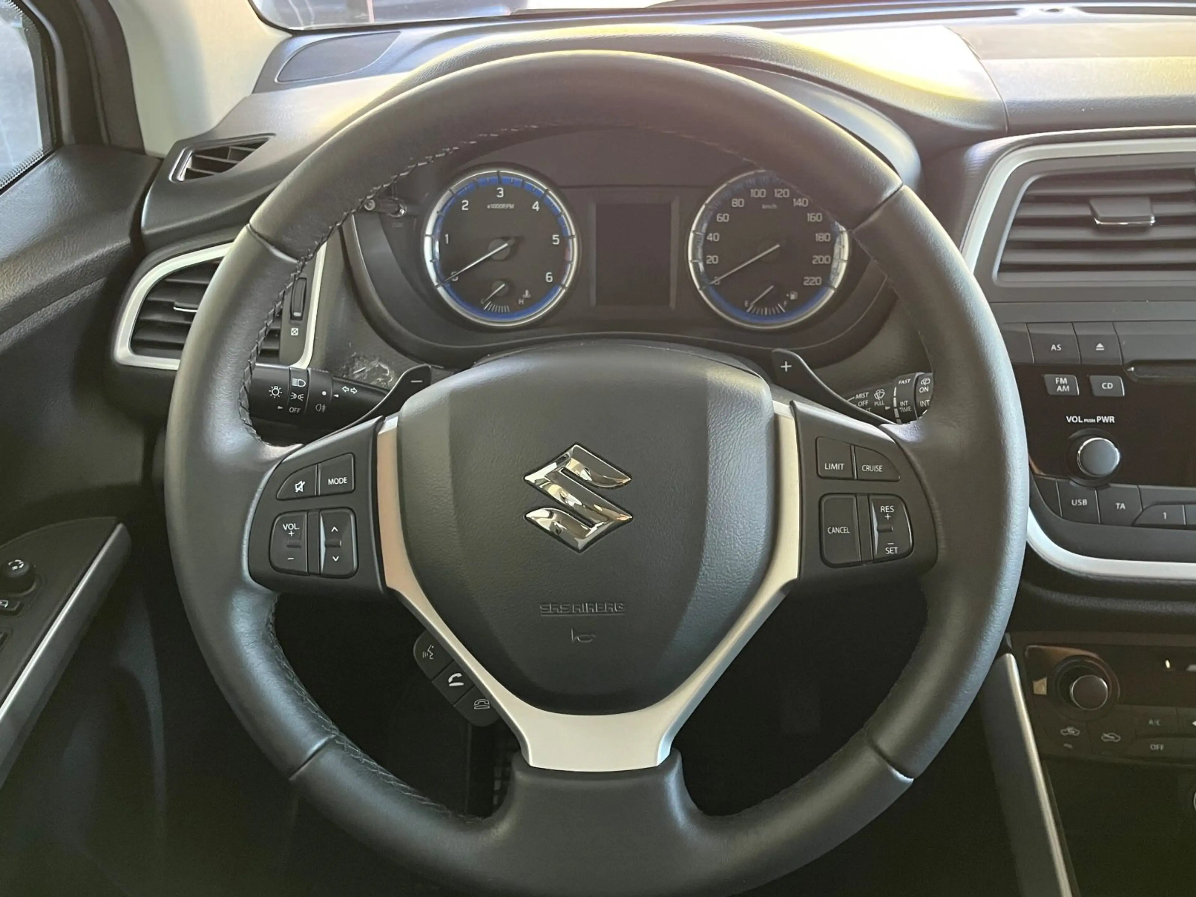 Suzuki SX4 S-CROSS Comfort 4x4 27.000KM! TOP AUSTATTUNG — photo 13
