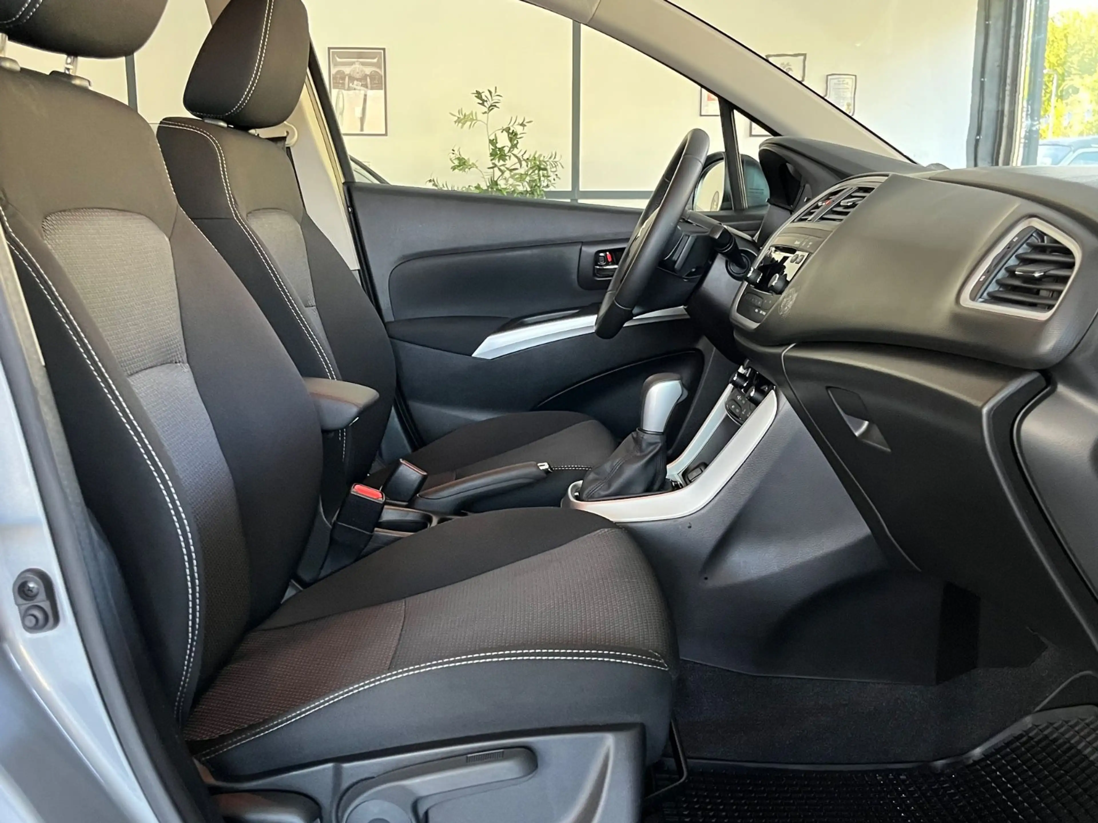 Suzuki SX4 S-CROSS Comfort 4x4 27.000KM! TOP AUSTATTUNG — photo 15