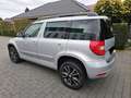 Skoda Yeti Yeti 4x4 Active 2,0 TDI BJ 2017 Silber - thumbnail 1