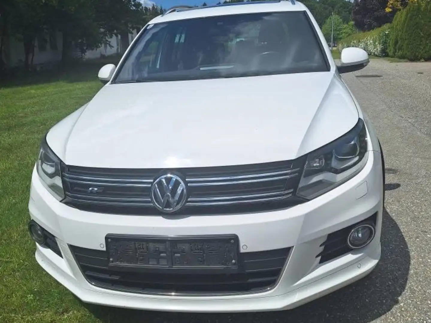 Volkswagen Tiguan Tiguan 2,0 TDI BMT 4Motion Sky DPF DSG Sky Weiß - 1
