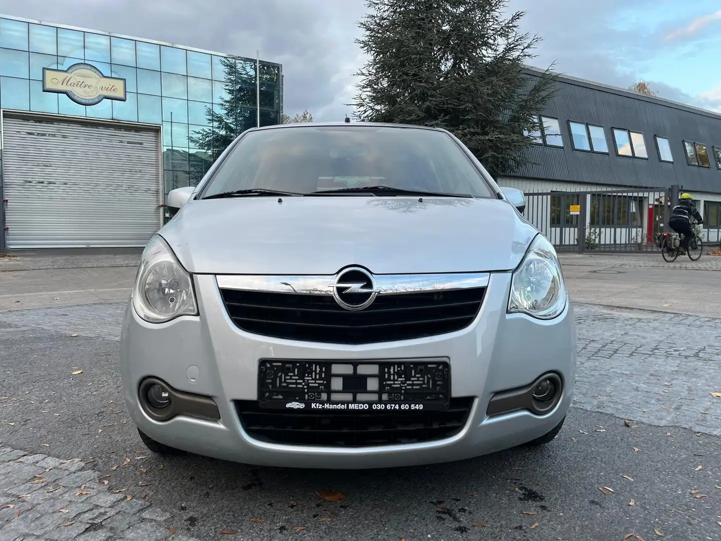 Opel Agila Edition Grau - 2