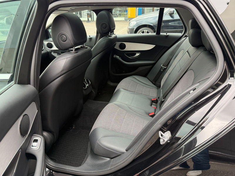 Mercedes-Benz C 180 T-Modell/LED/Navi/Panorama/AHK/2.Hand — photo 16