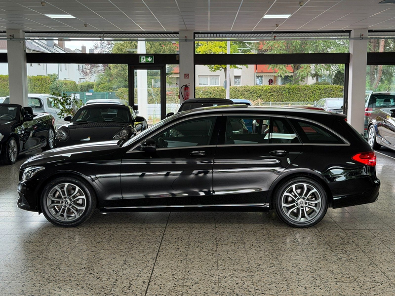 Mercedes-Benz C 180 T-Modell/LED/Navi/Panorama/AHK/2.Hand — photo 6