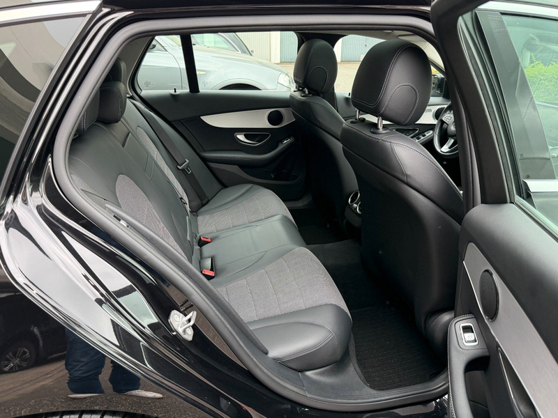 Mercedes-Benz C 180 T-Modell/LED/Navi/Panorama/AHK/2.Hand — photo 15