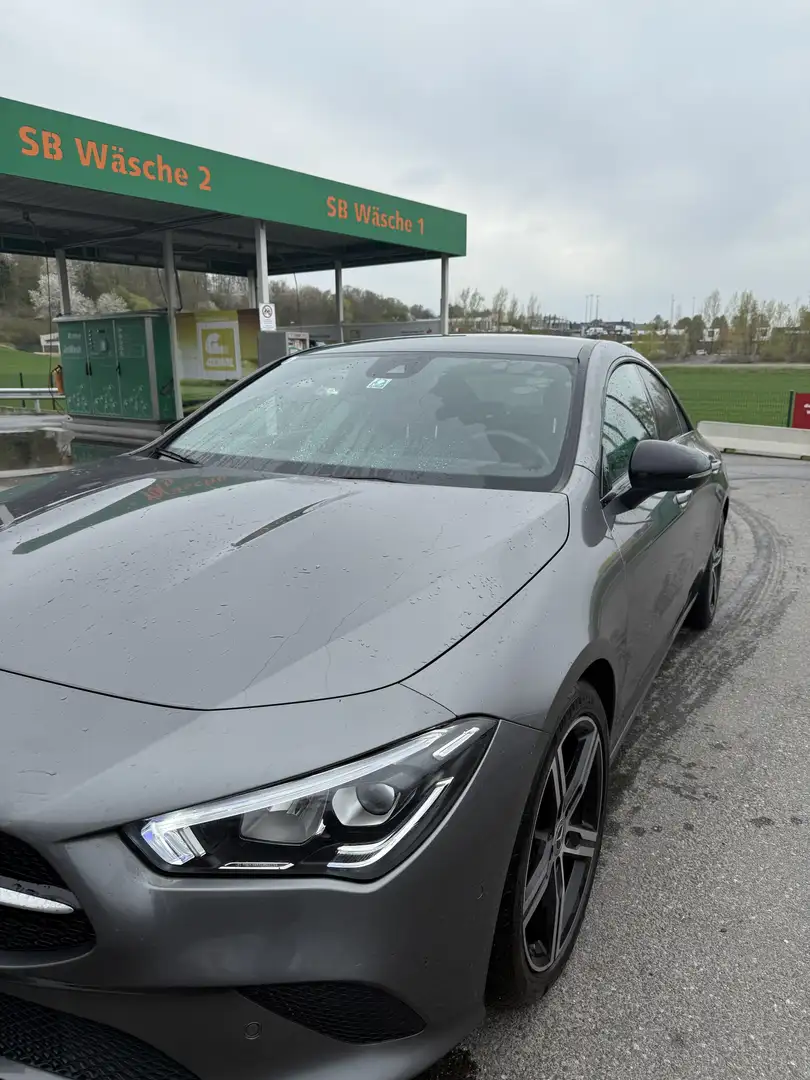 Mercedes-Benz CLA 200 Shooting Brake Aut. Grau - 2