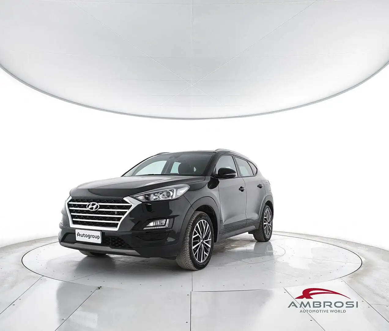 Hyundai TUCSON 1.6 CRDi 136CV 48V DCT Exellence Zwart - 1