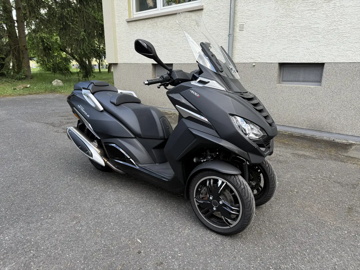 Peugeot Metropolis Schwarz - 2