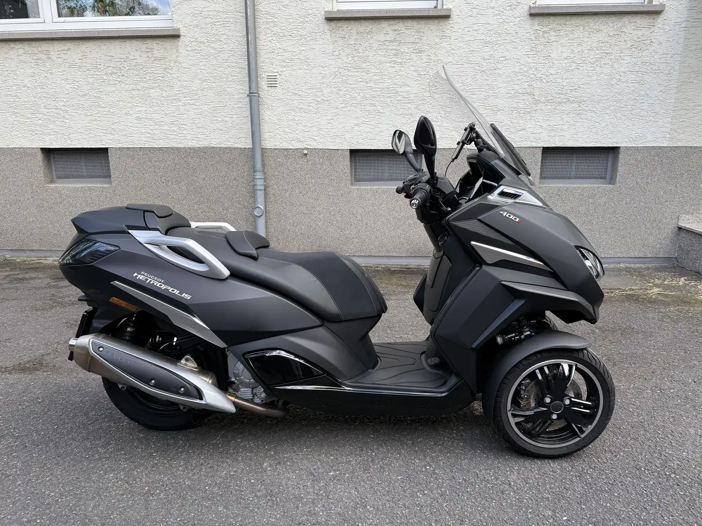 Peugeot Metropolis Schwarz - 1