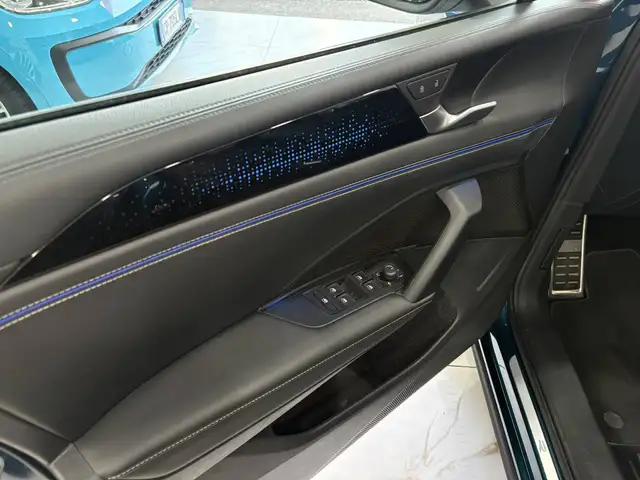 Volkswagen Tiguan view 7
