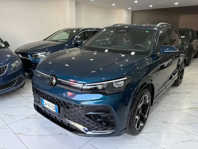 2025 Volkswagen Tiguan in Blue for sale