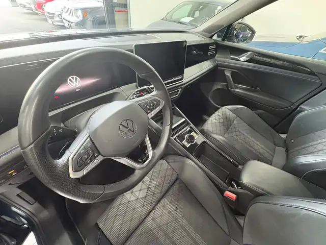 Volkswagen Tiguan view 9