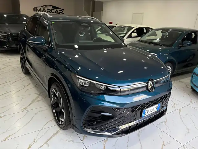 Volkswagen Tiguan view 5