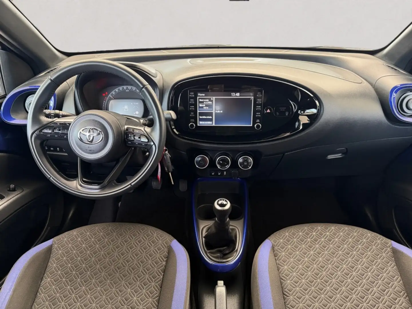 Toyota Aygo X PULSE | CAMERA | SMART CRUI 1.0 VVT-i MT Pulse Blauw - 2