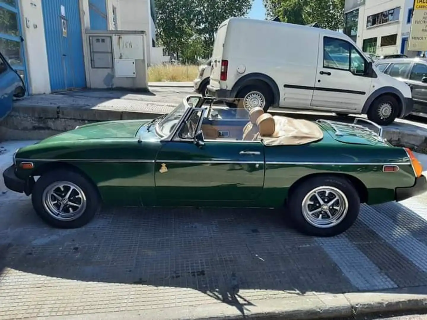 MG MGB B Grün - 2