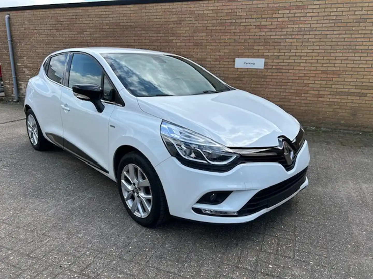Renault Clio 0.9 TCe Cool Blanc - 1