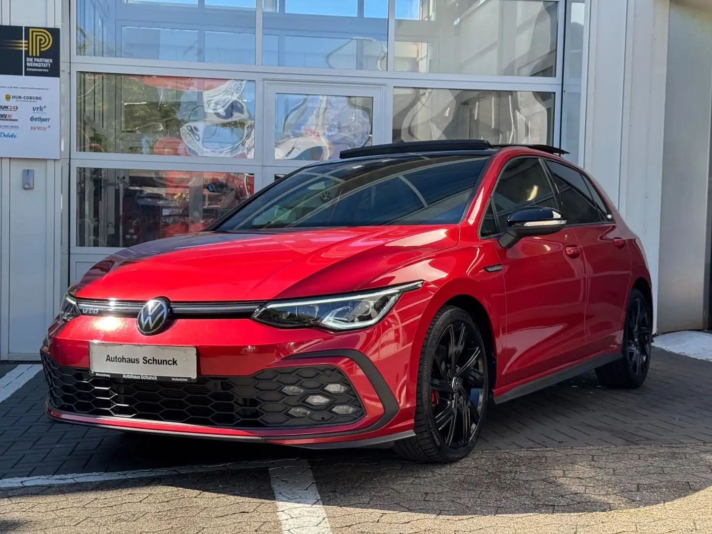 Volkswagen Golf VIII 2.0 TDI GTD DSG/PANO/IQ LIGHT Rot - 1