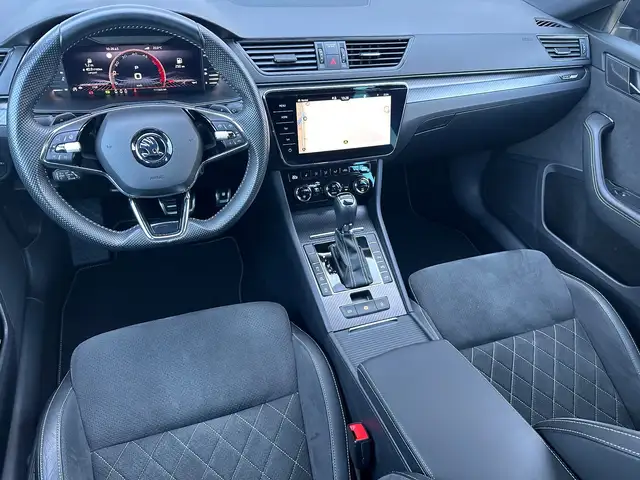 Skoda Superb view 14