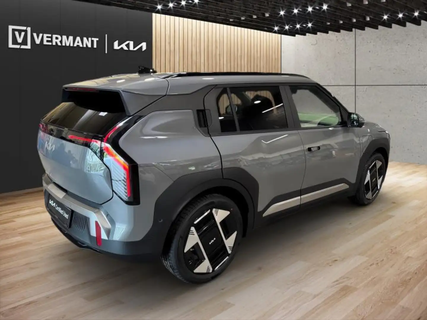 Kia EV3 81,4 kWh BUSINESS PLUS+HARMAN Grau - 2