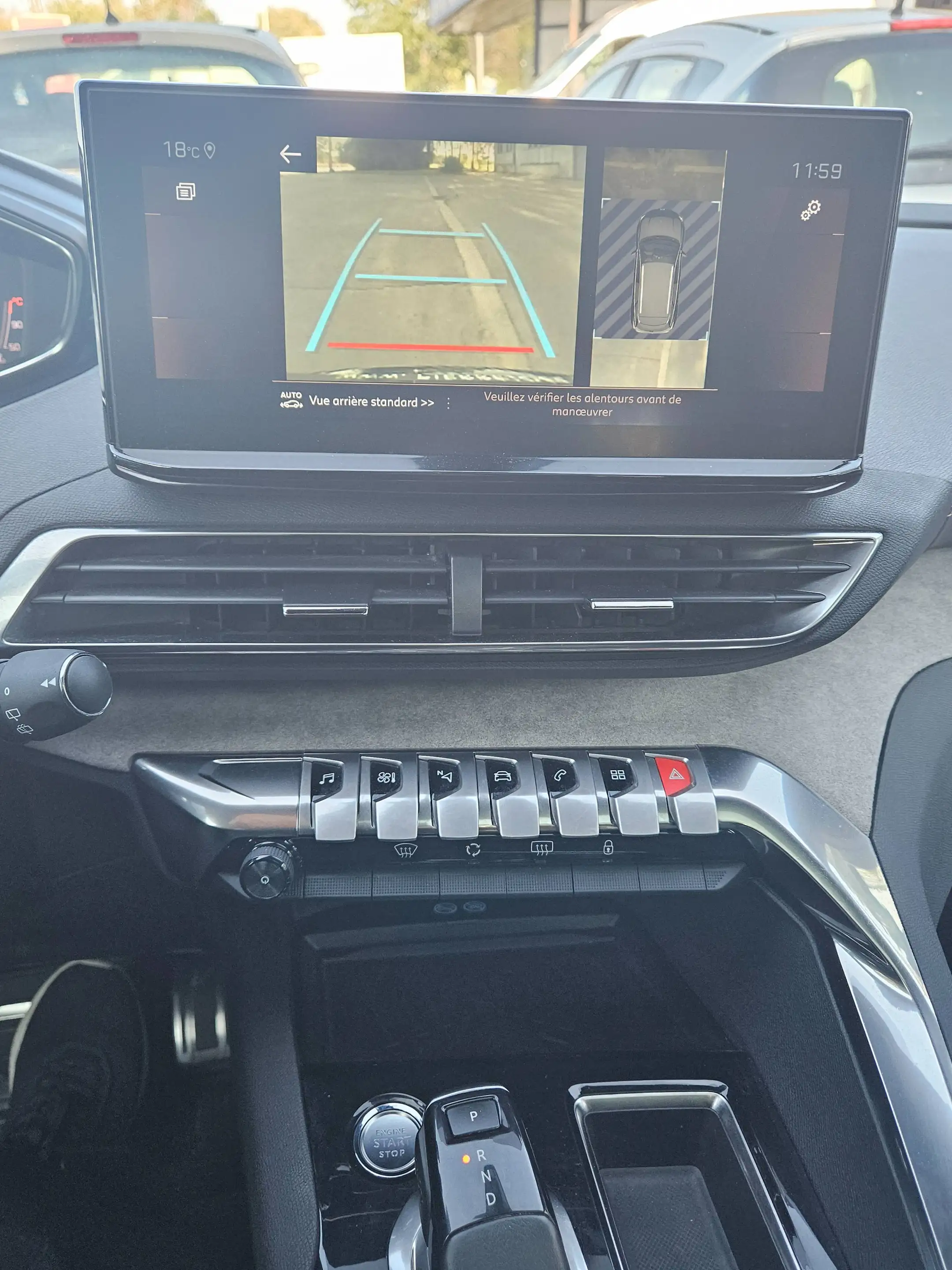 Peugeot 3008 3008 1.2 PureTech GT — photo 9
