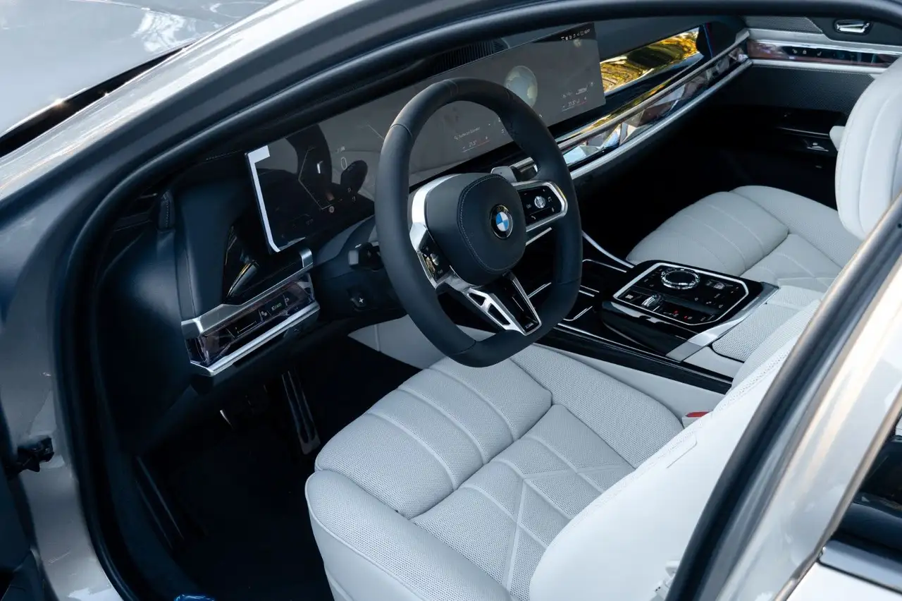 BMW 740 d M SPORT.MASSAGE.DR.ASS.PRO.SKY.SOFTCL.5/100 10