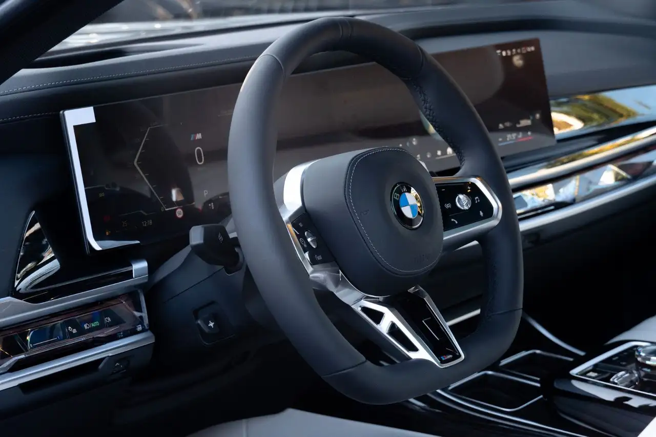 BMW 740 d M SPORT.MASSAGE.DR.ASS.PRO.SKY.SOFTCL.5/100 11