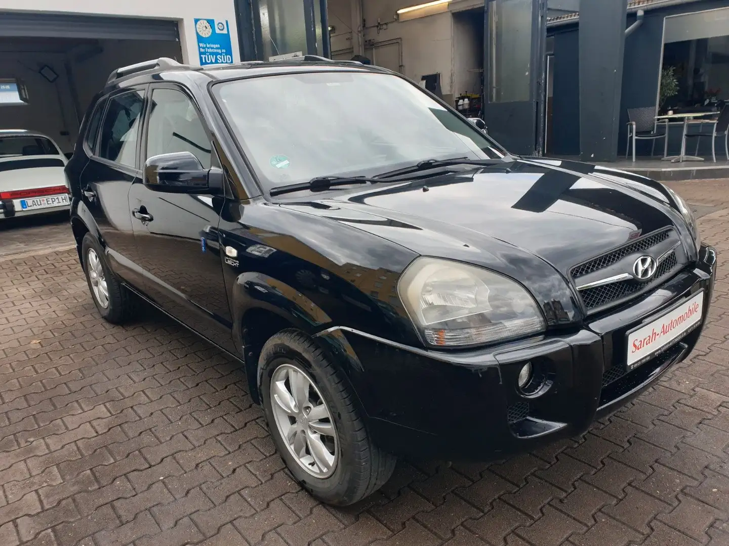 Hyundai TUCSON 2.0 GLS 2/1.Hand Pr. K.D. gepflegt Noir - 2
