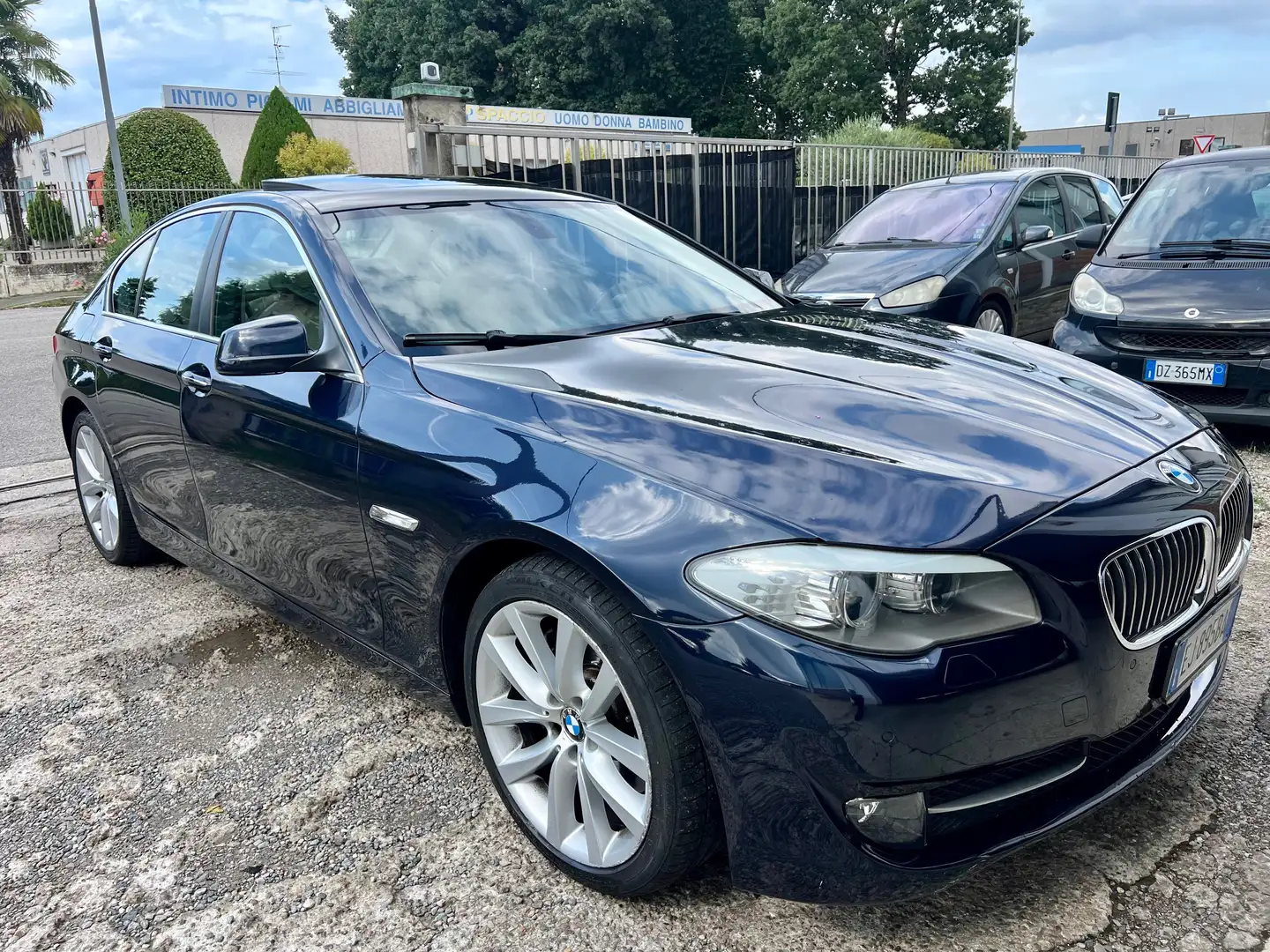 BMW 535 Serie 5 F10 Berlina 535d Msport auto Blauw - 1
