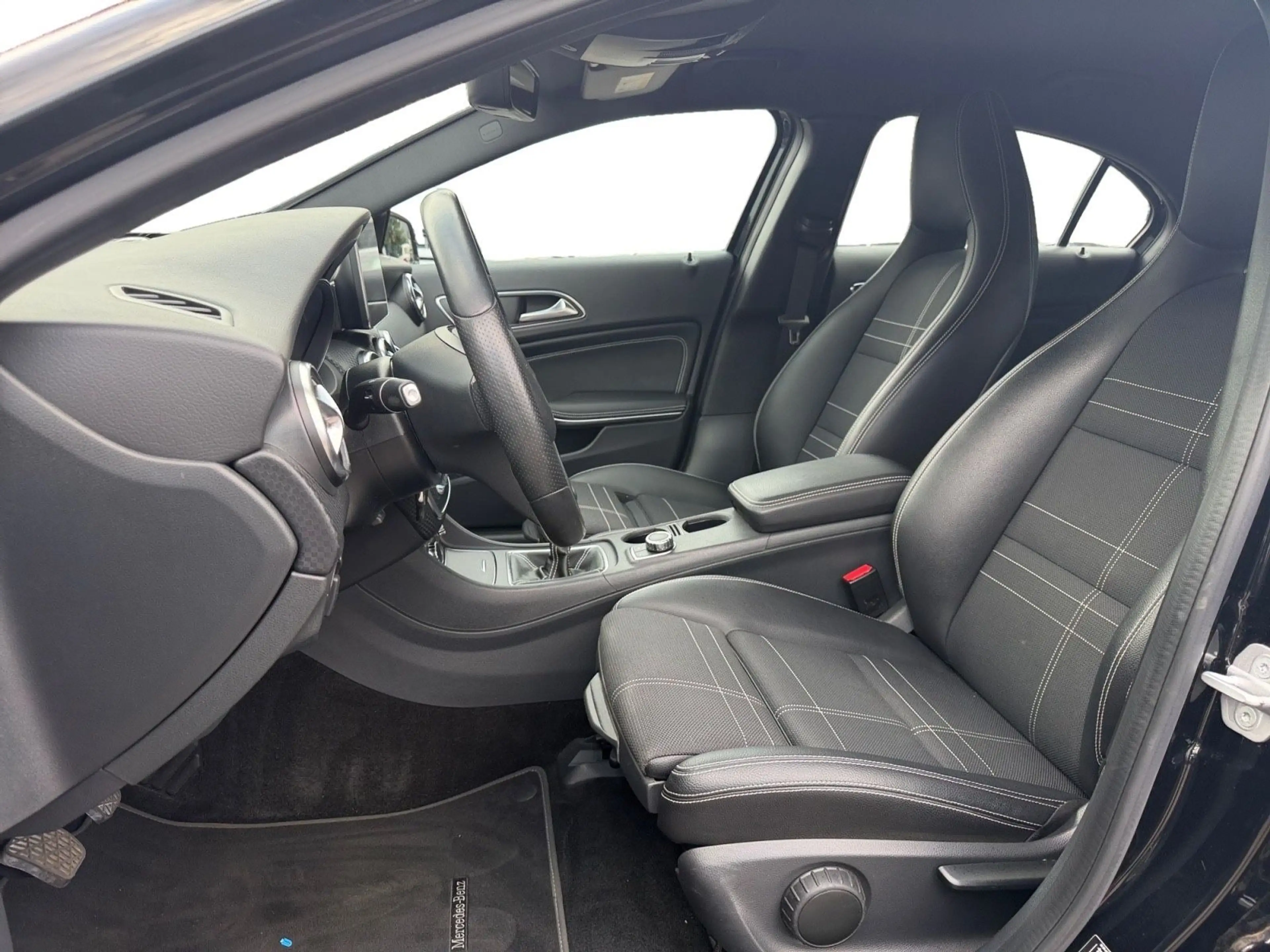 Mercedes-Benz A 180 Klimaanlage Navigation — photo 10