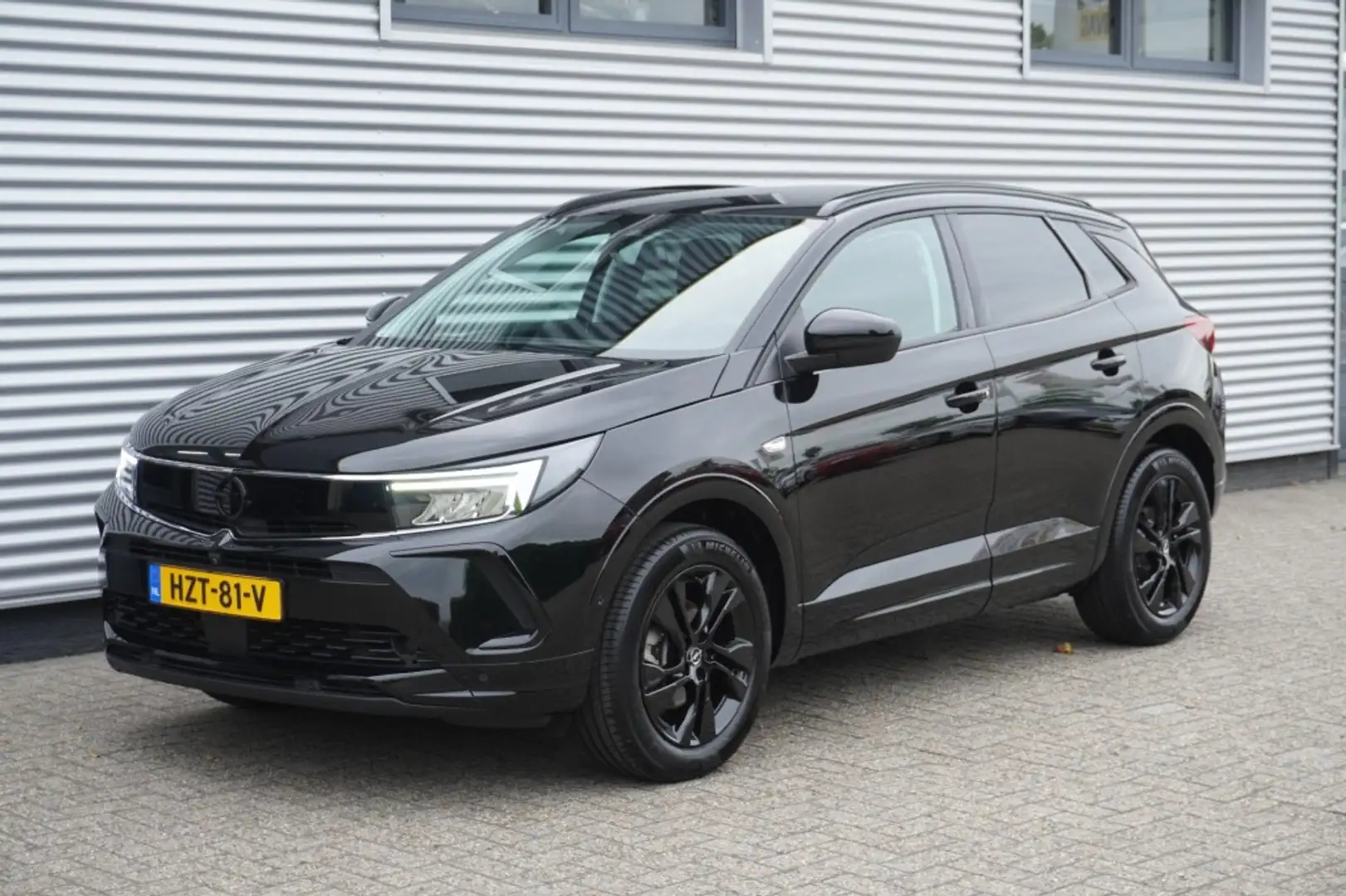 Opel Grandland 1.2 Turbo 130pk GS / Camera + PDC / Navi Pro / DAB Noir - 2
