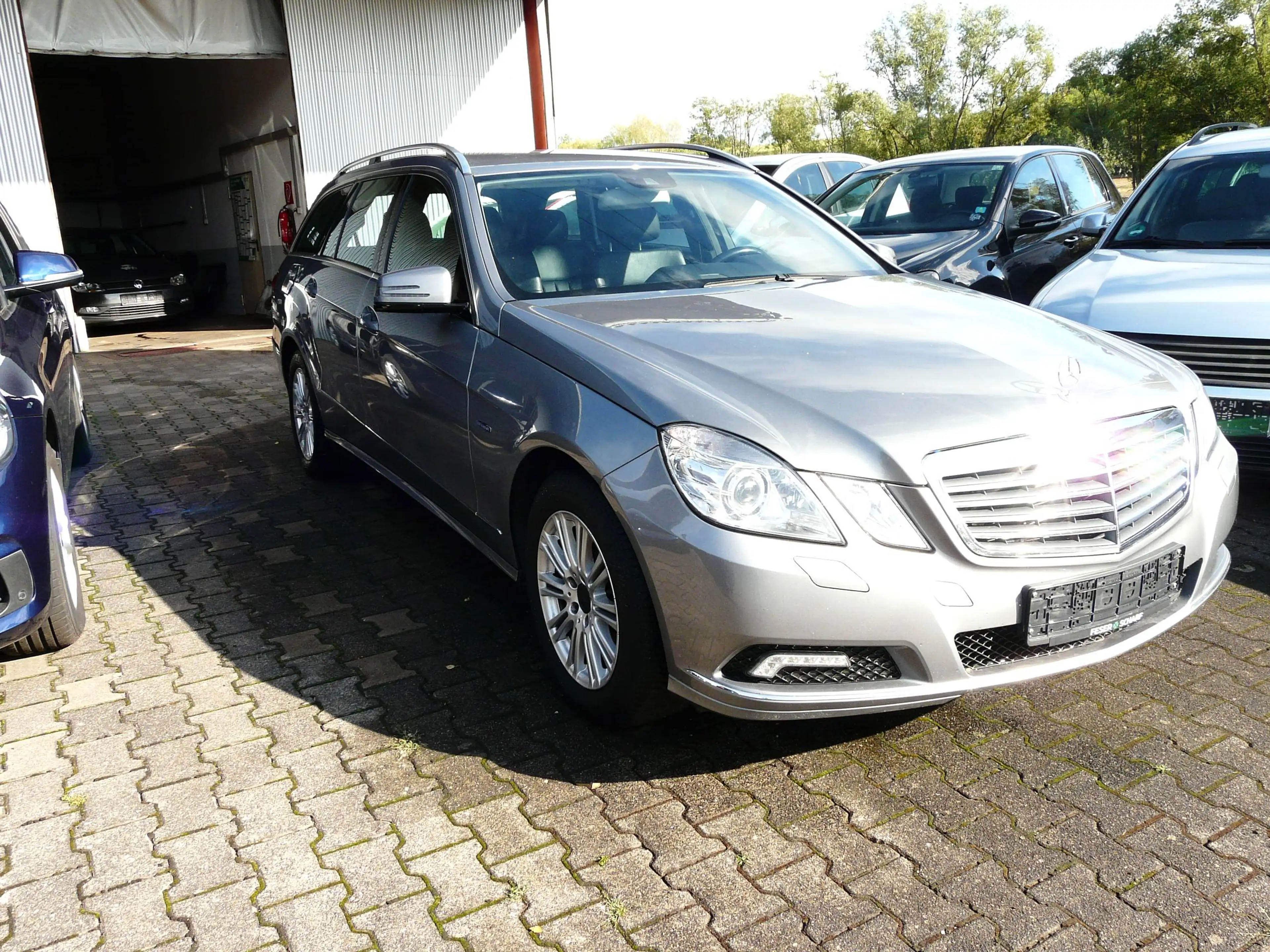 Mercedes-Benz E 300 E 300 CDI BlueEfficiency (212.220) — photo 3