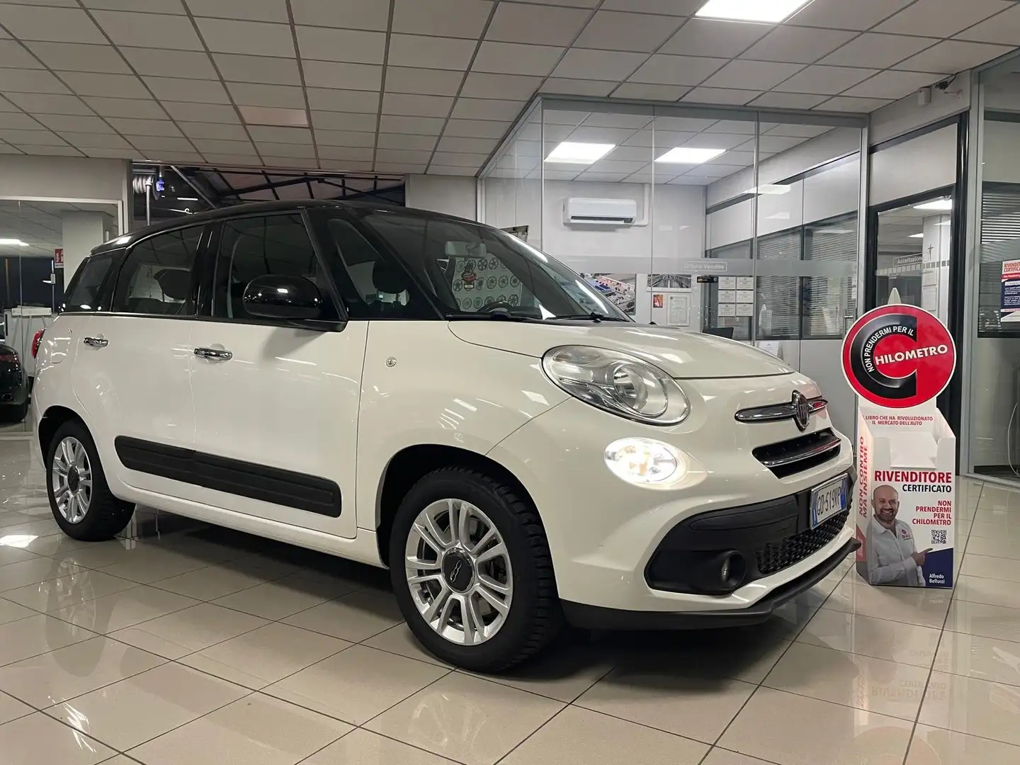 Fiat 500L 500L Wagon Wagon 1.6 mjt Lounge 120cv 7 POSTI Blanc - 1